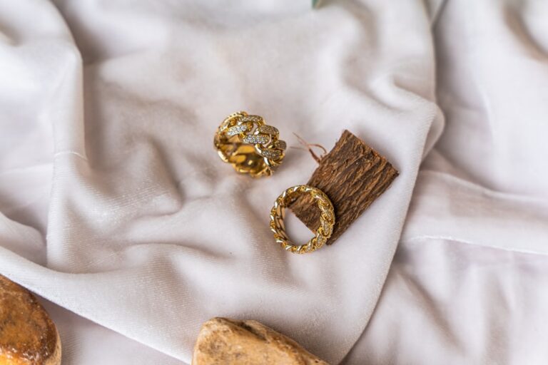 Discover the Latest Trends in Hair Accessories at Luxestrandsonline